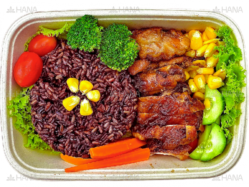 Cơm Gạo Lứt Ức Gà Áp Chảo Sốt Wafu